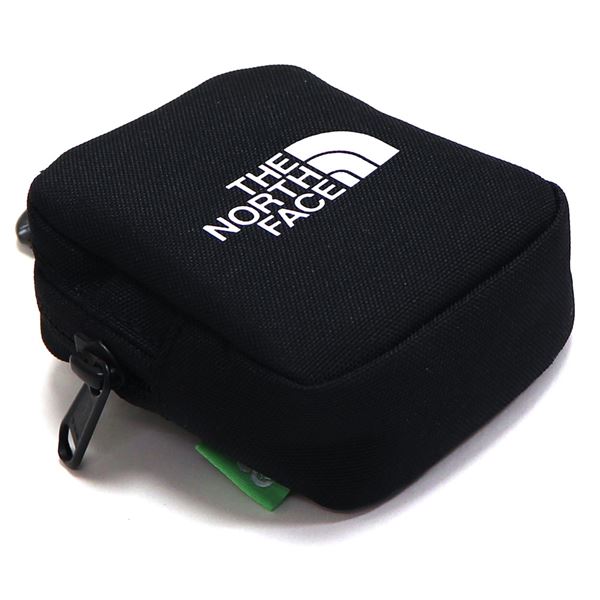THE NORTH FACE ブラック ケース　値引き New THE NORTH FACE INSULATED CAMP CROSS BAG SMALL BLACK NN2PP11A