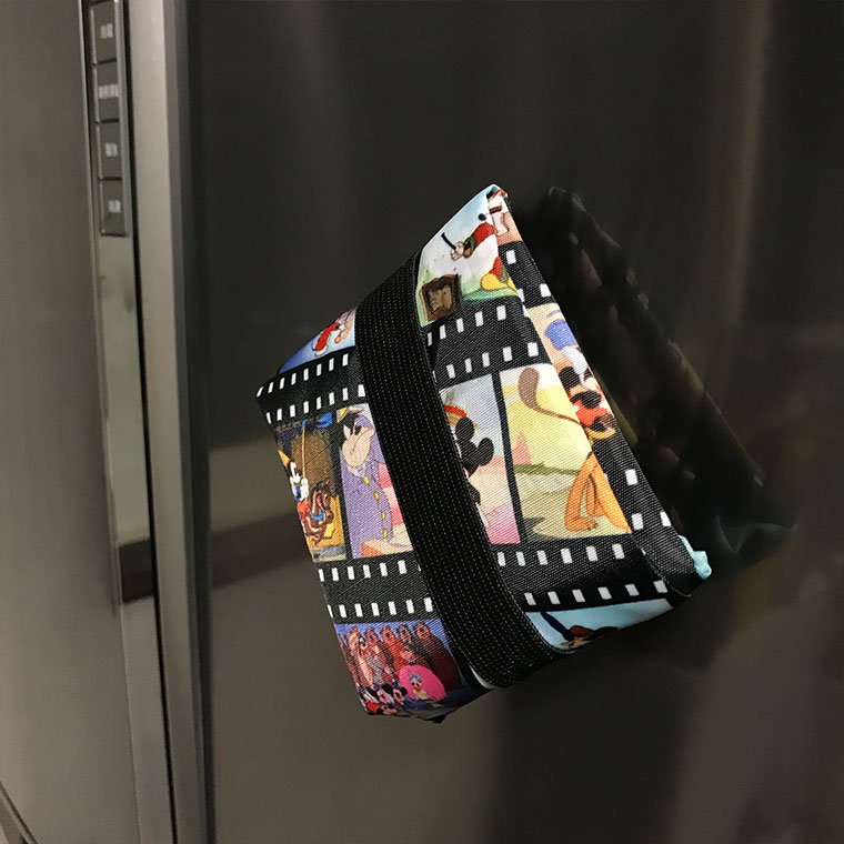 冷蔵庫にペタッ