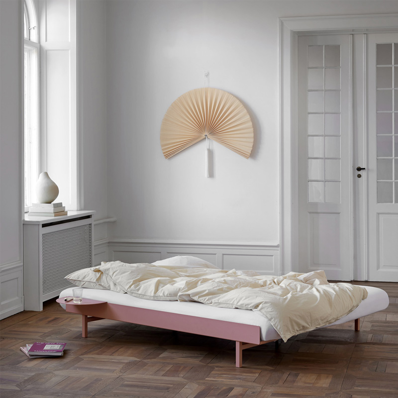 MOEBE(ムーベ) Side Table(サイドテーブル）ホワイト MOEBE ムーベ サイドテーブル Bed Side Table W25 x D40 H12.5cm