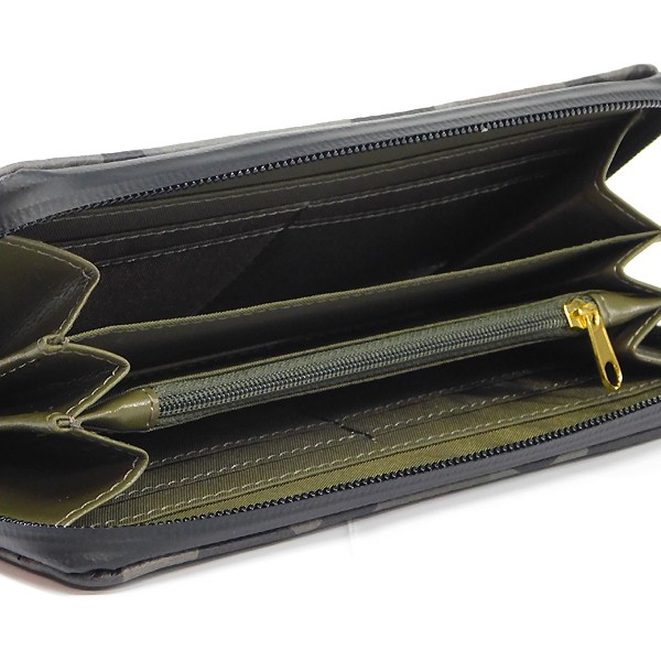 TUMI　長財布　ジッピーウォレット　モバイルケース　迷彩　カモ柄　オールレザー TUMI 長財布 ジッピーウォレット モバイルケース 迷彩 カモ柄