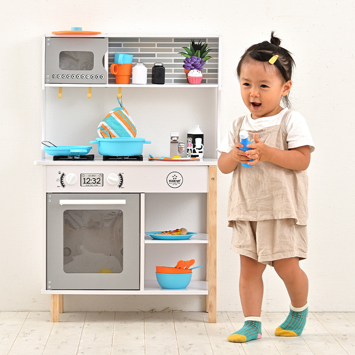 ままごとキッチン 木製 木のおもちゃ ままごとセット おもちゃ39点付き ごっこ遊び KidKraft 初めてのキッチンの画像