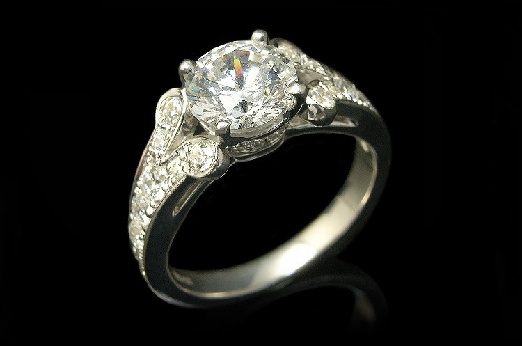 ダイヤモンド　リング　3石1.05Carat　Pt.900 鑑定書つき 41jUXleHH8L._AC_SY300_QL30_.jpg