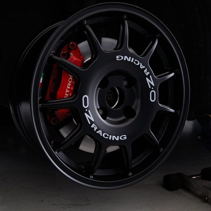 LEGEND　100枚　ダブりなし　レジェンド　大量　まとめ売り　セット　汎用 OZ Racing Leggenda【オーゼット レジェンダ】17x7.0 +37 4H