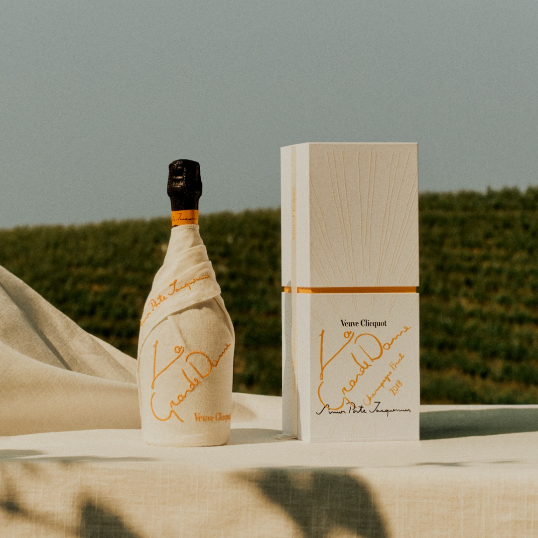 ヴーヴ・クリコ ラ・グランダム 2018 箱付き シャンパン　新品未開封 Veuve Clicquot（ヴーヴ・クリコ） 【4月6日先行発売】ヴーヴ・クリコ