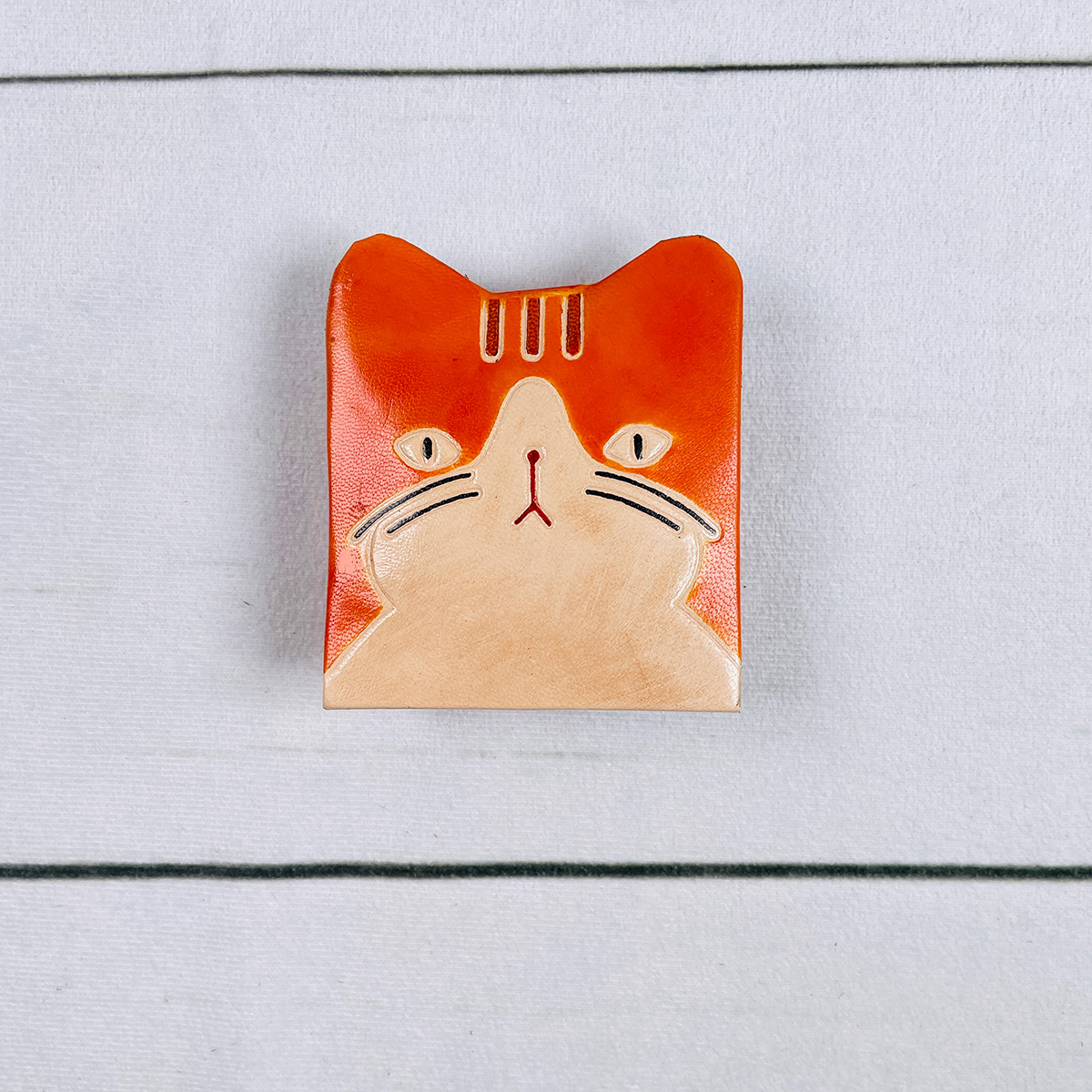 トモ・コーポレーション 猫 ヤンピーコインケース（山羊革財布）（ハチワレ猫/トラ猫）