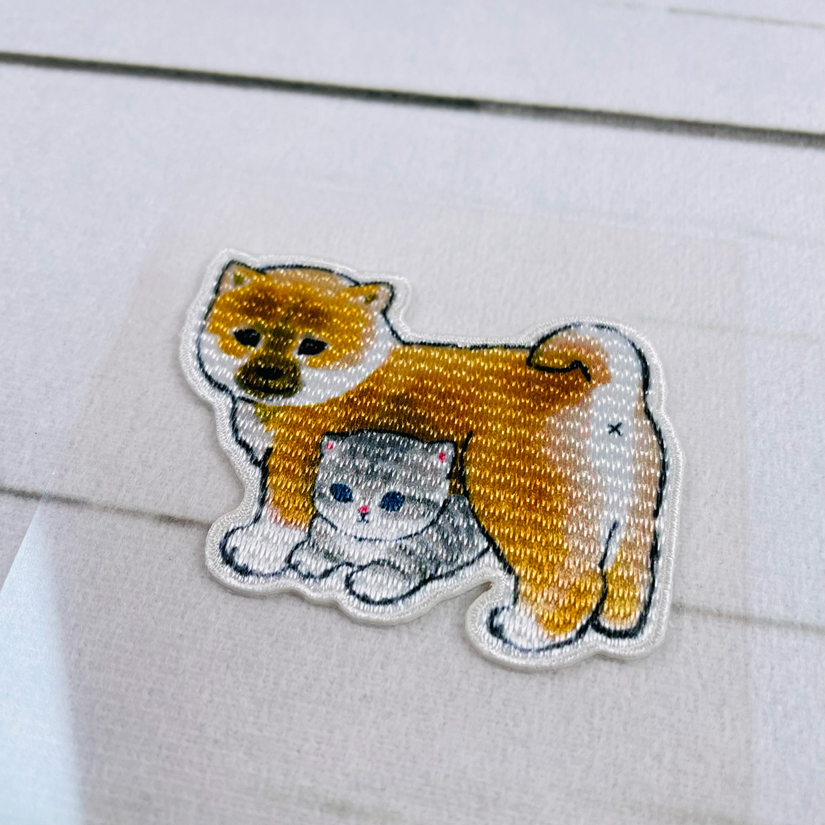 ヒサゴ モフサンド 刺繍ワッペンシール ねこ＆シバ UTN156 : 19000400 