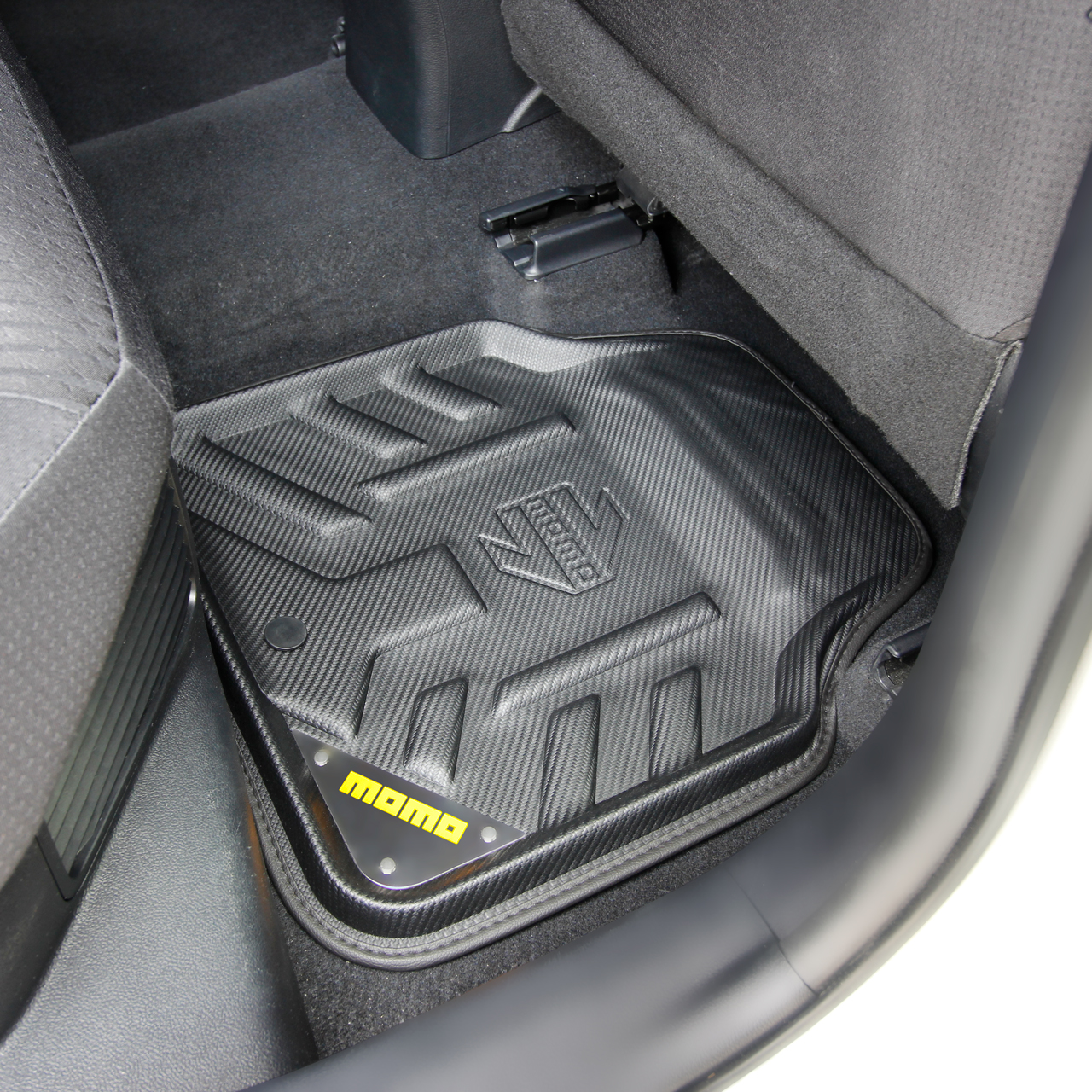 MOMO（モモ） DRIVE ドライブ フロアマット フリーサイズ トレイマット