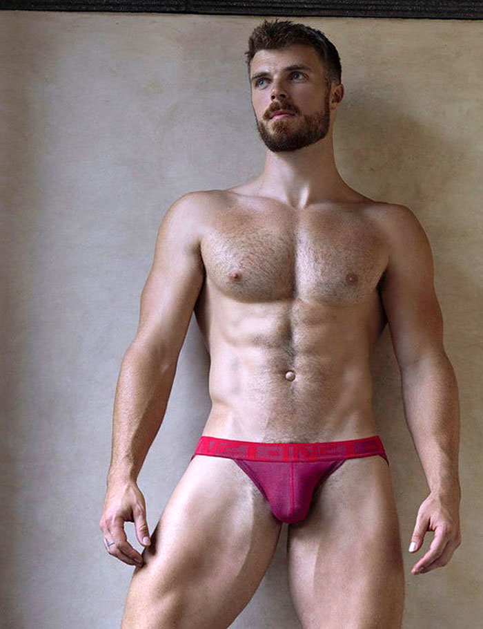 C-IN2 UNDERTONE ダッシュブリーフ ライフスタイル1