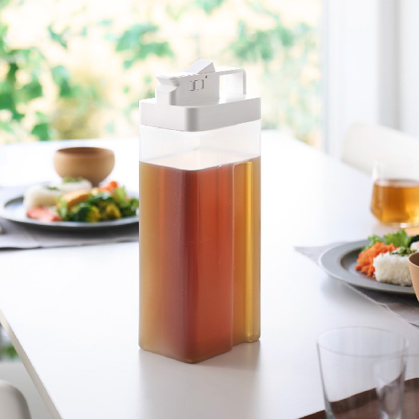 円*山様 戦後80年の記憶　ラッパと水筒 tower 冷水筒 2リットル キッチン雑貨 麦茶ポット ピッチャー
