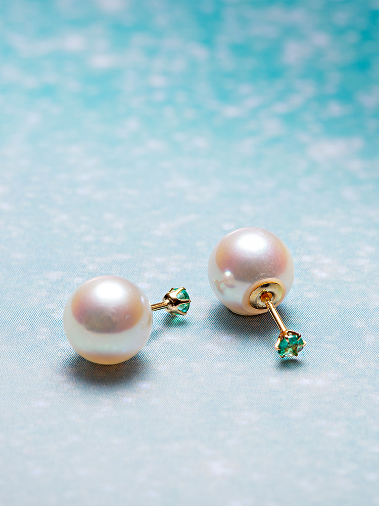 【新品】エテ★18kg月と18wg雪の結晶のパールピアス Gemini [ムーンレーベル 公式] エメラルド パール ピアス エメラルド