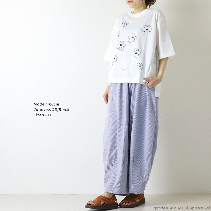 mao made（マオメイド） きれいめ天竺ANEMONEプリントTシャツ 621222