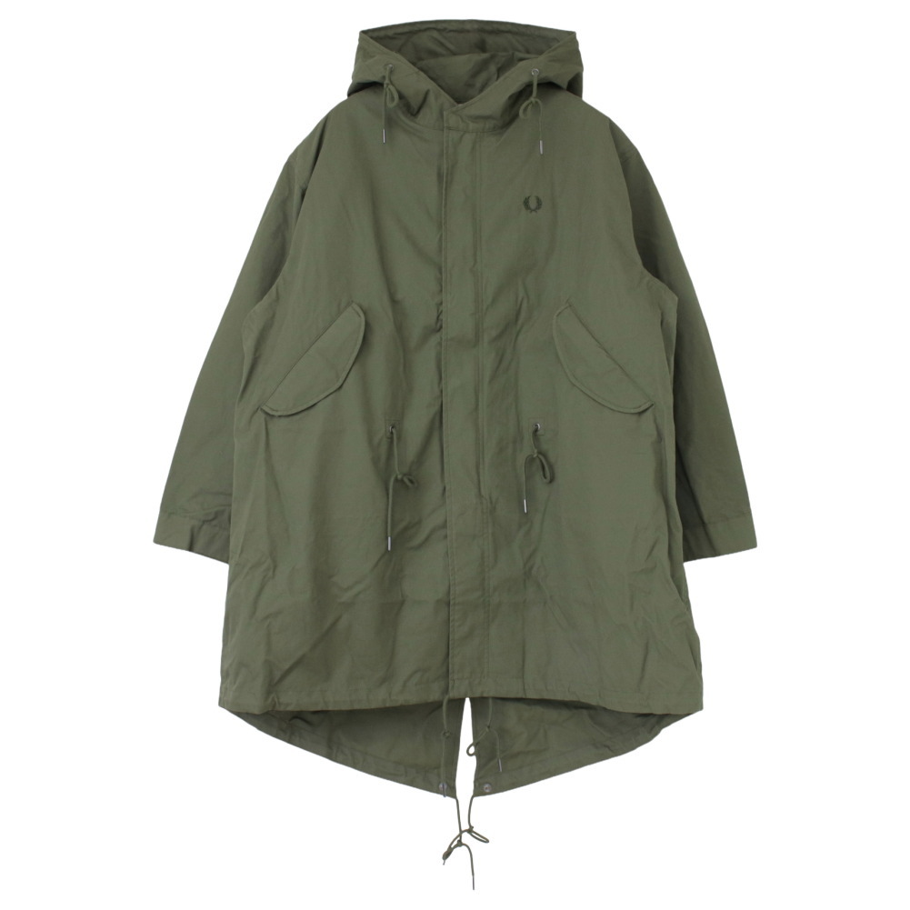 FRED PERRY（フレッドペリー） オーバーサイズ フィッシュテイル