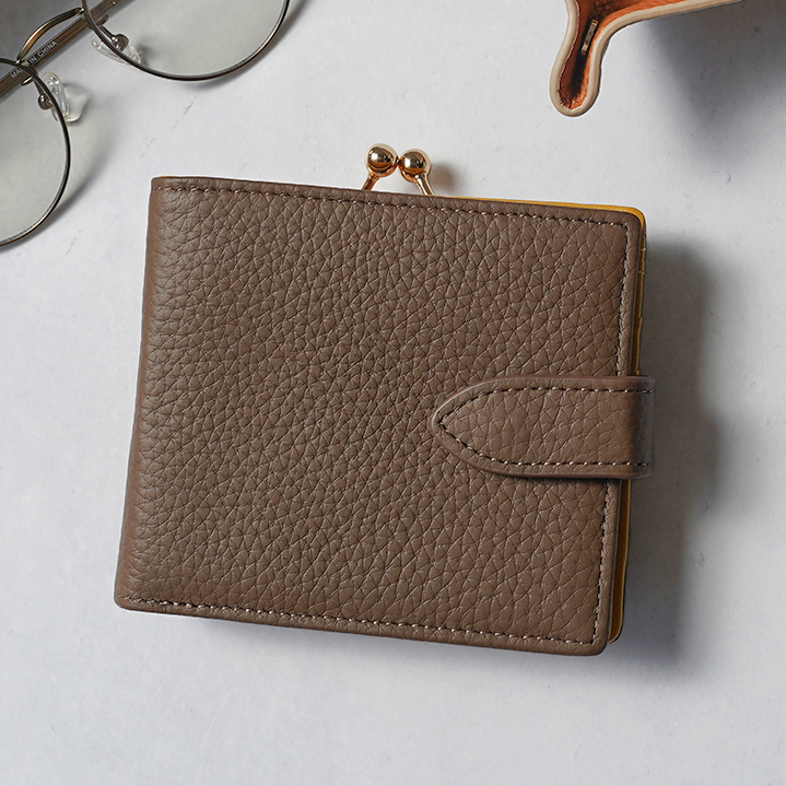 二つ折り財布 レディース  ミニ財布 がま口 ブランド 使いやすい 小さい バイカラー 本革 ラシエ...
