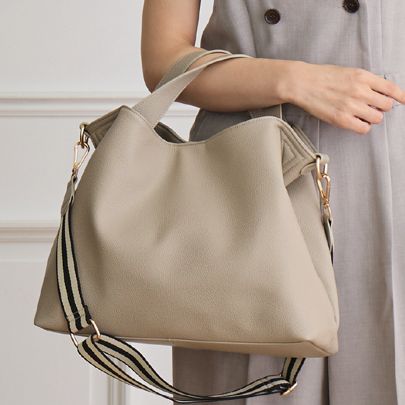 トートバッグ レディース A4 軽量 軽いカバン ショルダーバッグ 大きめ 通勤バッグ 大容量 ななめ掛け PU 30代 40代 50代 ラシエム | LASIEM | 04