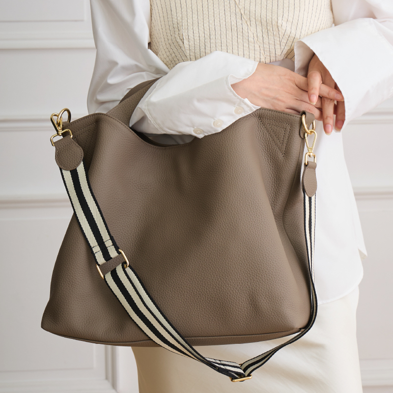 トートバッグ レディース A4 本革 ショルダーバッグ 大きめ 通勤バッグ 通勤 ななめ掛け 大容量 30代 40代 50代 ラシエム | LASIEM | 03