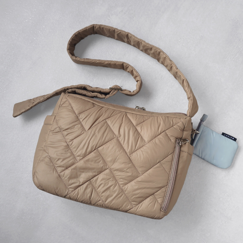 ショルダーバッグ レディース ナイロン キルティング 軽量 軽い 撥水 斜めがけ 大容量 多収納 13ポケット 30代 40代 50代 ラシエム | LASIEM | 04