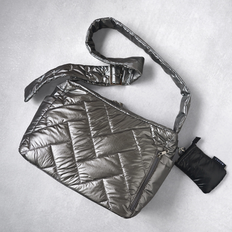 ショルダーバッグ レディース ナイロン キルティング 軽量 軽い 撥水 斜めがけ 大容量 多収納 13ポケット 30代 40代 50代 ラシエム | LASIEM | 01