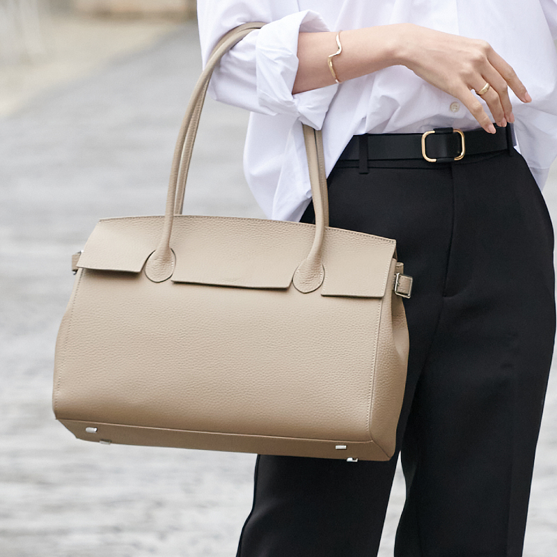 トートバッグ 通勤バッグ レディース A4 本革 大きめ 通勤 仕事 ビジネスバッグ 大容量 底鋲 大人 30代 40代 50代 ラシエム | LASIEM | 02