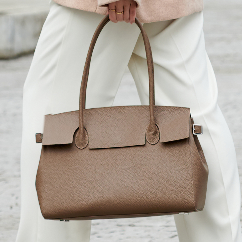 トートバッグ 通勤バッグ レディース A4 本革 大きめ 通勤 仕事 ビジネスバッグ 大容量 底鋲 大人 30代 40代 50代 ラシエム | LASIEM | 03
