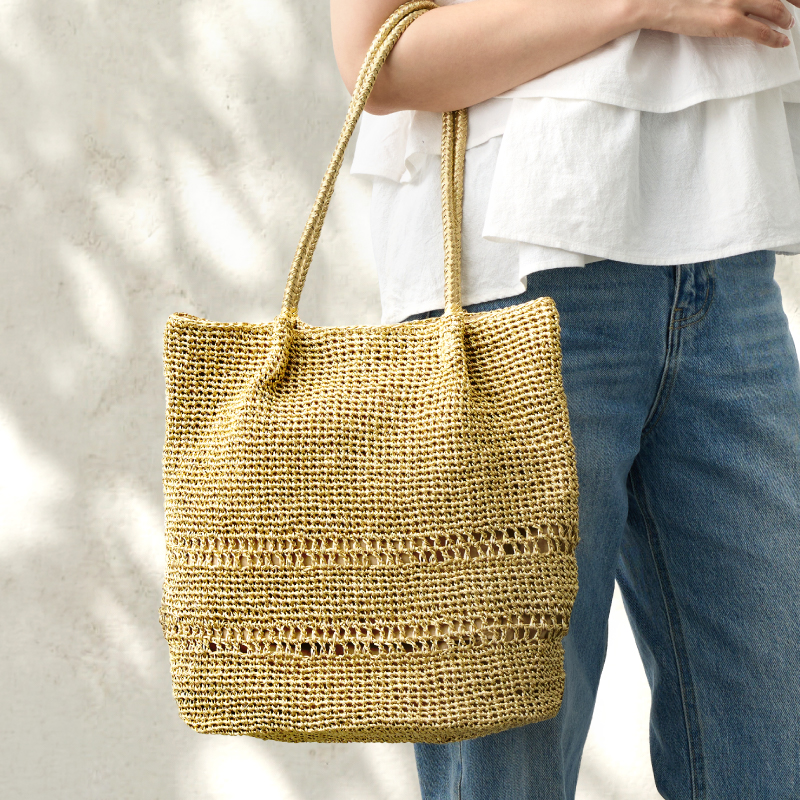 かごバッグ トートバッグ レディース A4 通勤バッグ 軽い 軽量 メタリック コード編み 編み込み ラシエム | LASIEM | 01