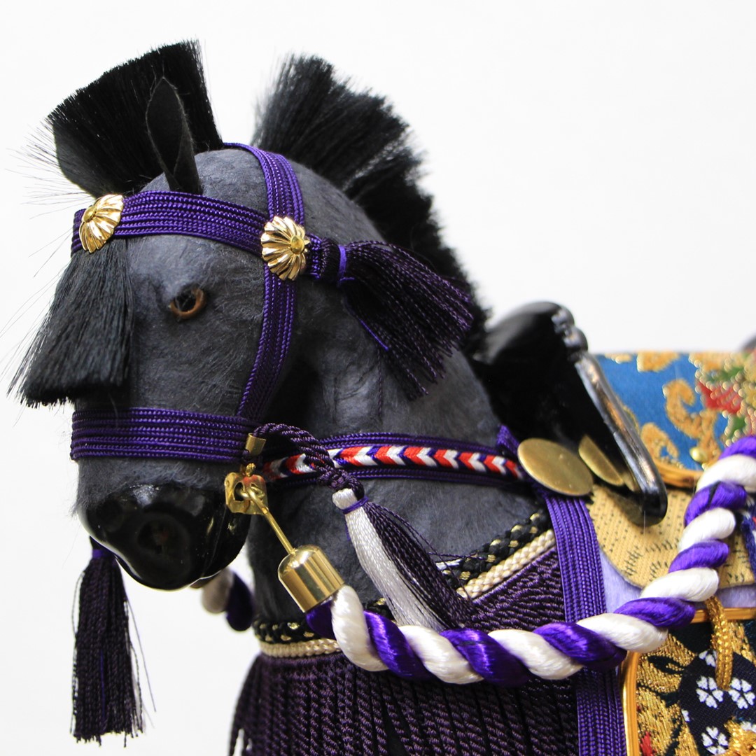 五月人形 馬飾り 8号 奉書馬 黒馬 紫飾り（箱入り） : 人形のモリシゲ