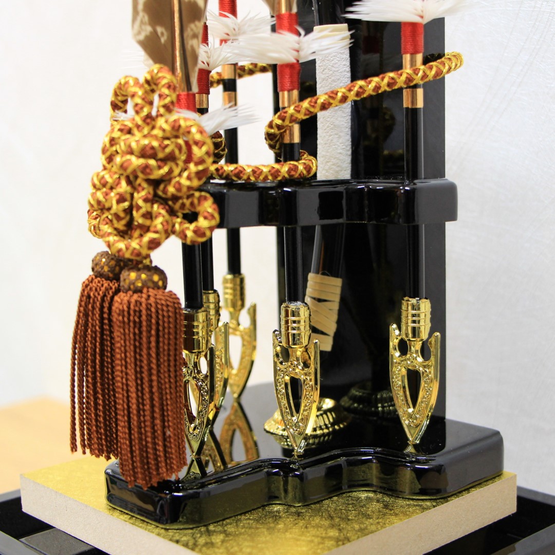 破魔弓 パノラマガラスケース飾り 6号 光 国鳥 キジホロ羽使用 : 人形