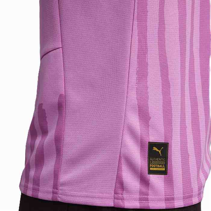 PUMA プーマ KIDSUPER×ドルトムント コラボ レプリカ 半袖 ユニフォーム(パープル) 782741 04 PUMA（プーマ） KIDSUPER×ドルトムント コラボ レプリカ 半袖