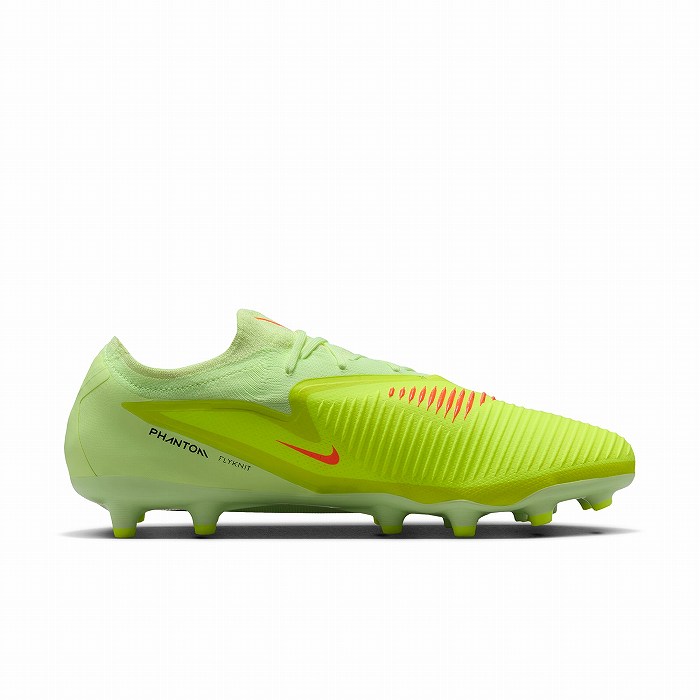 NIKE（ナイキ） ファントム 6 LOW PRO AG-PRO(イエロー) HQ2317 800