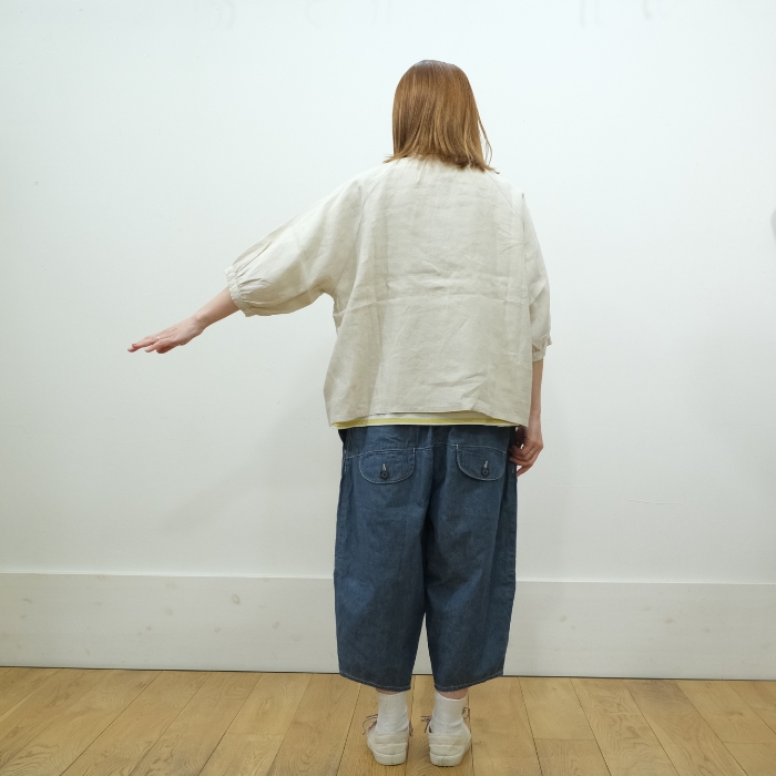 ナチュラルランドリー NATURAL LAUNDRY 40リネン 丸衿ギャザーシャツ