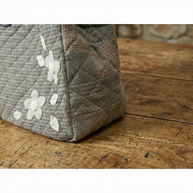 パッチワークキット お花の2WAYバッグ 口が広がる閉じる2通り仕様