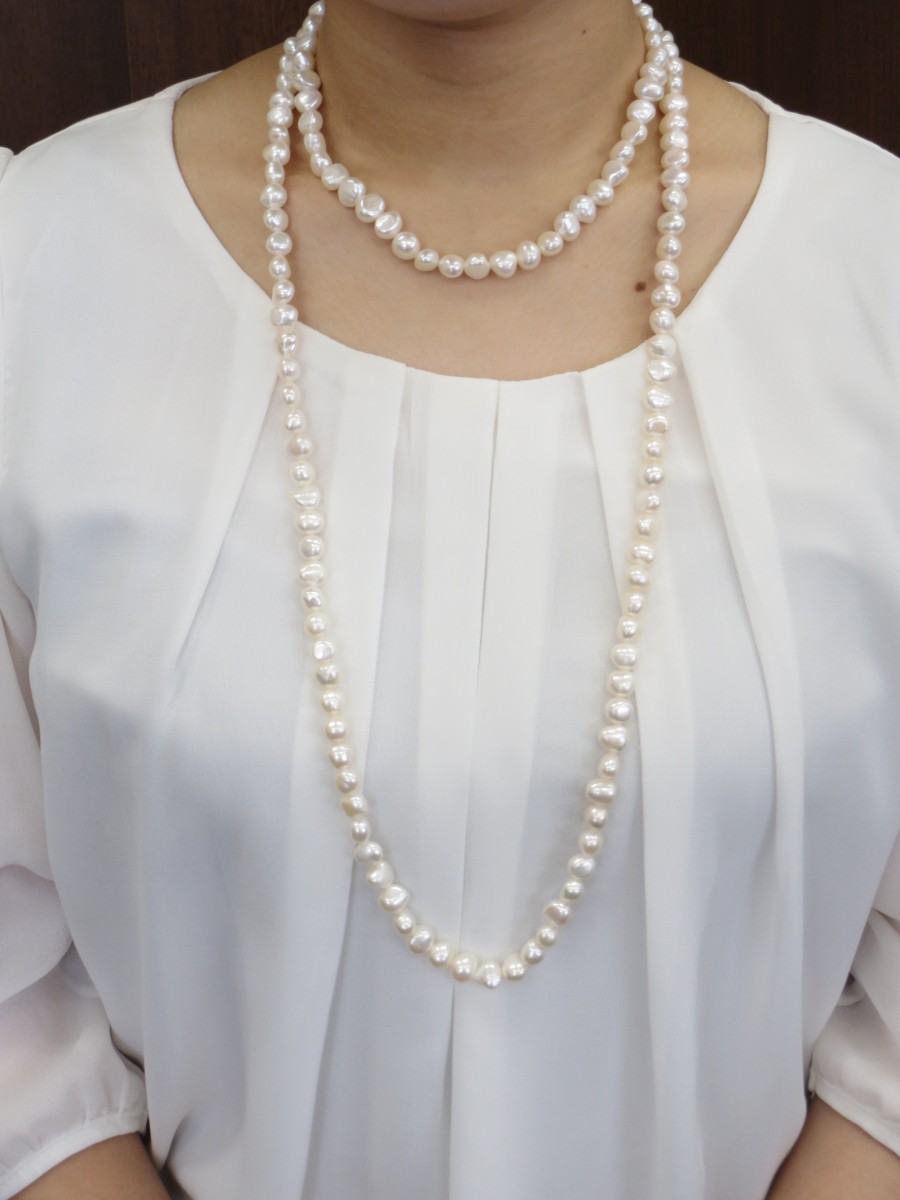 全品ギフト包装】≪ ぷっくり ≫ 淡水バロックパールロングネックレス
