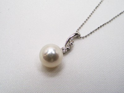 アコヤ真珠ペンダントネックレス D-0.10ct(チェーン付き アコヤ真珠ペンダントネックレス D-0.10ct(チェーン付き