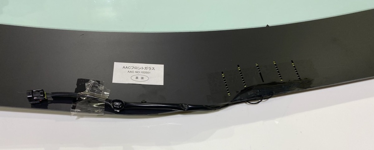 トヨタ（TOYOTA） フロントガラス クラウン クロスオーバー SDN H30系