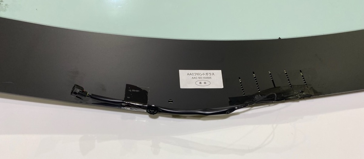 トヨタ（TOYOTA） フロントガラス クラウン クロスオーバー SDN H30系