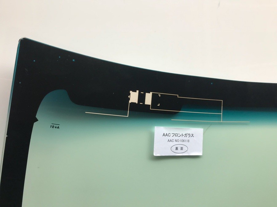 ホンダ（HONDA） フロントガラス N BOX /N BOX カスタム 5D ワゴン