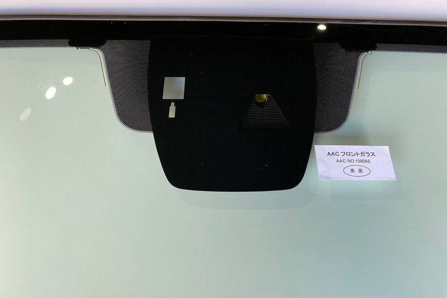 マツダ（Mazda） フロントガラス CX-3 ワゴン 純正品番:D24N-63-900 DK
