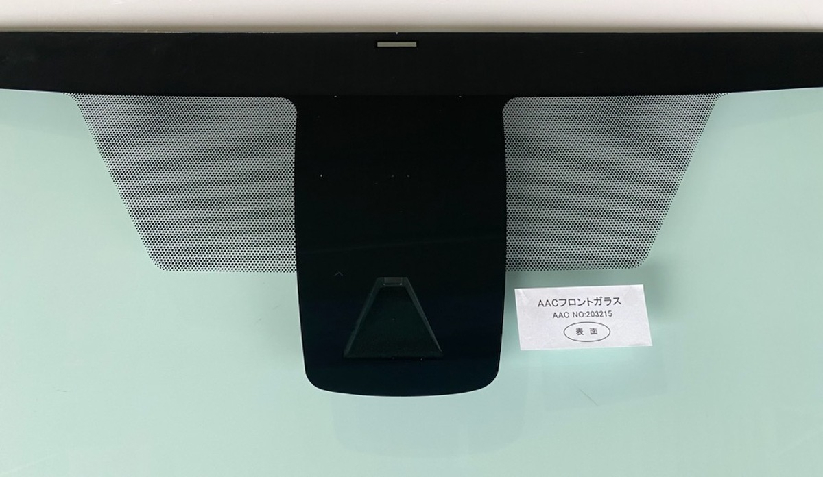 トヨタ（TOYOTA） フロントガラス プリウス 5D セダン 純正品番:56103
