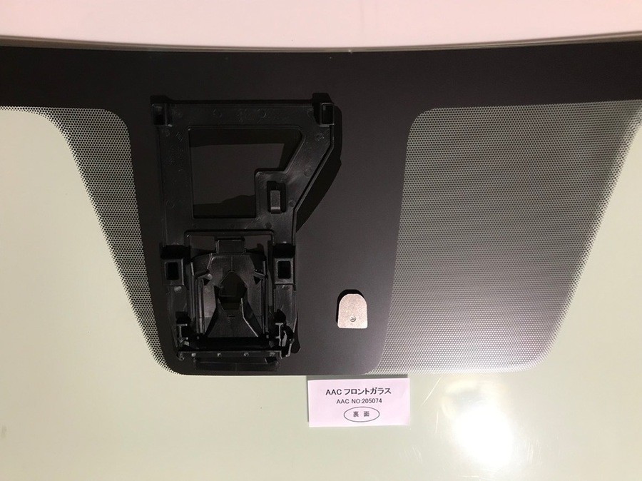 賞状 日産（NISSAN） フロントガラス ノート 5D ハッチバック 日産 純正品番