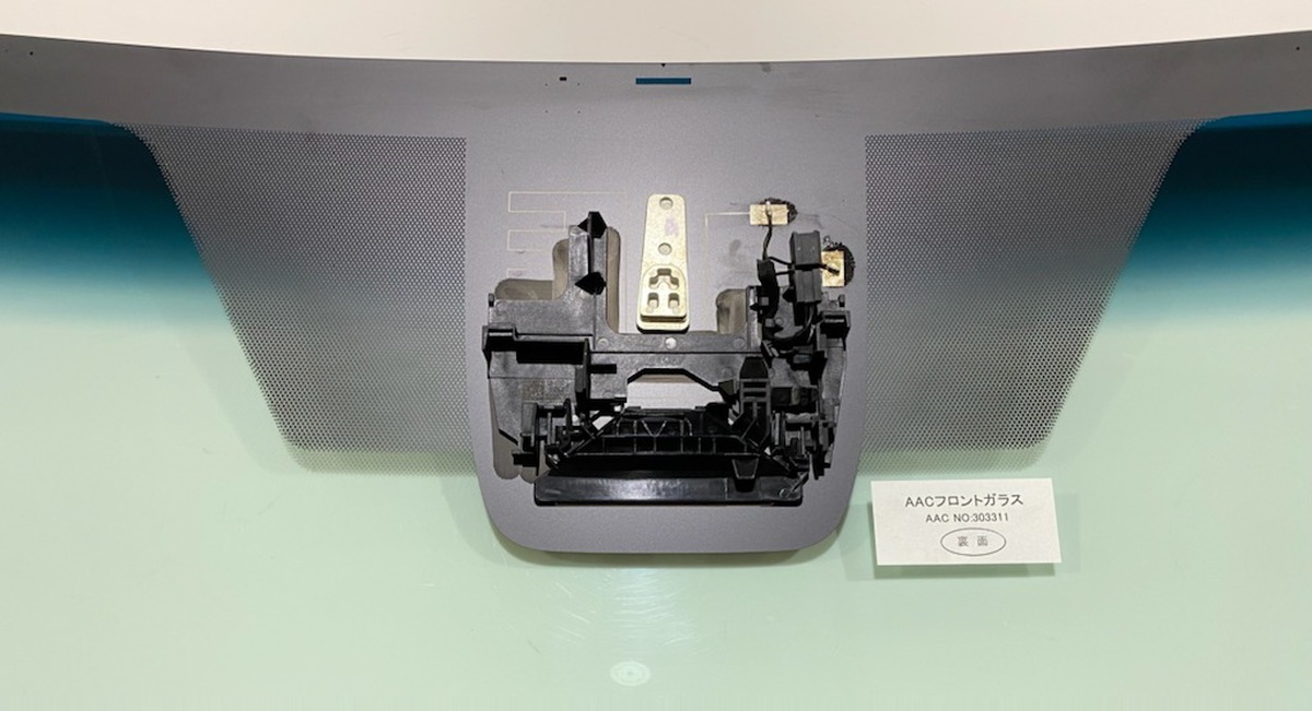 ノア ヴォクシー 90系 | トヨタ ノア⁄ヴォクシー 左 クォーターガラス