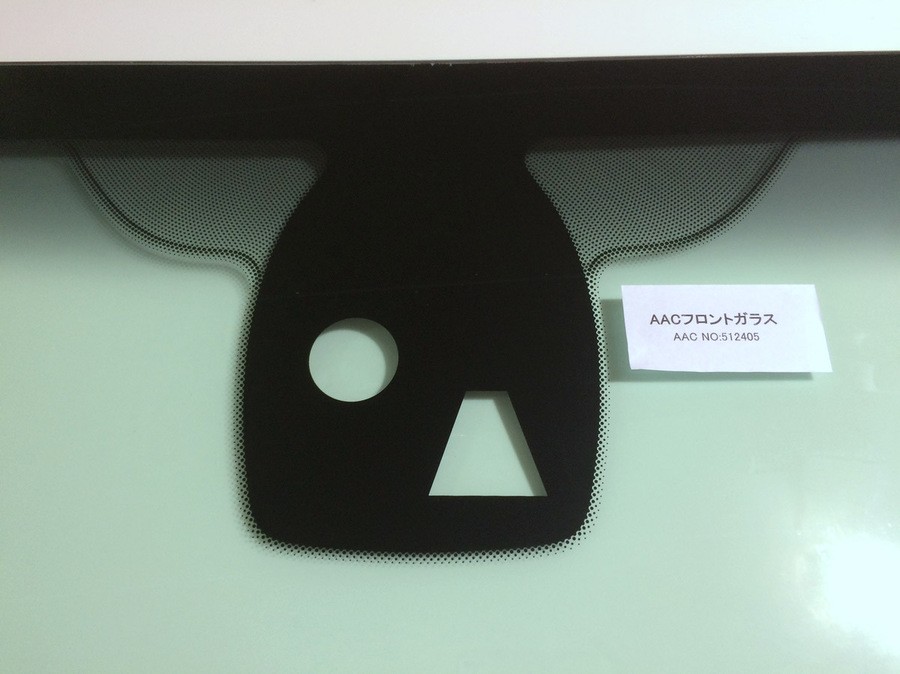 BMW フロントガラス BMW 528,535,550 SDN F10 4D ボカシ:グレー 512405