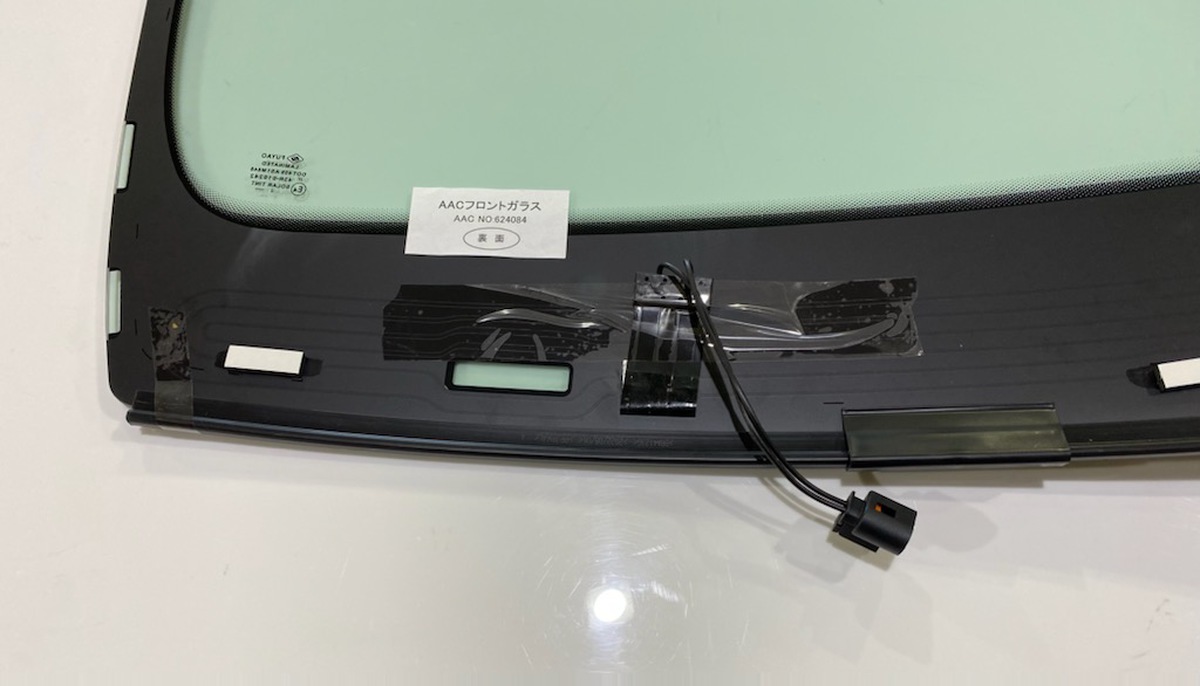 フロントガラス MERCEDES BENZ （メルセデスベンツ） 4D ワゴン