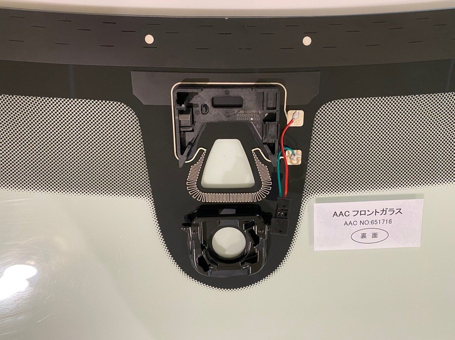 BMW フロントガラス ミニ クラブマン F54 FW04322 651716 : ミスター