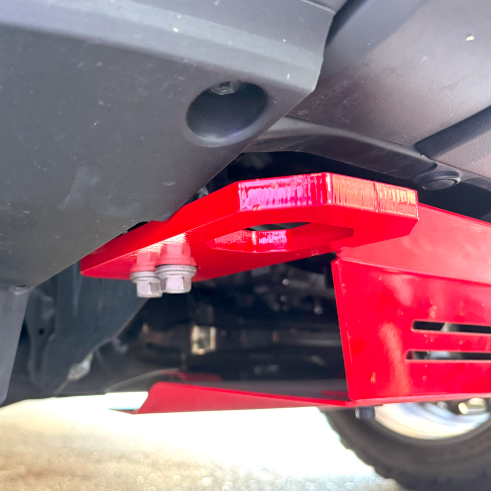 ランクル250牽引フック取付け用ブラケット ランクル250牽引フック取付け用ブラケット - メルカリ
