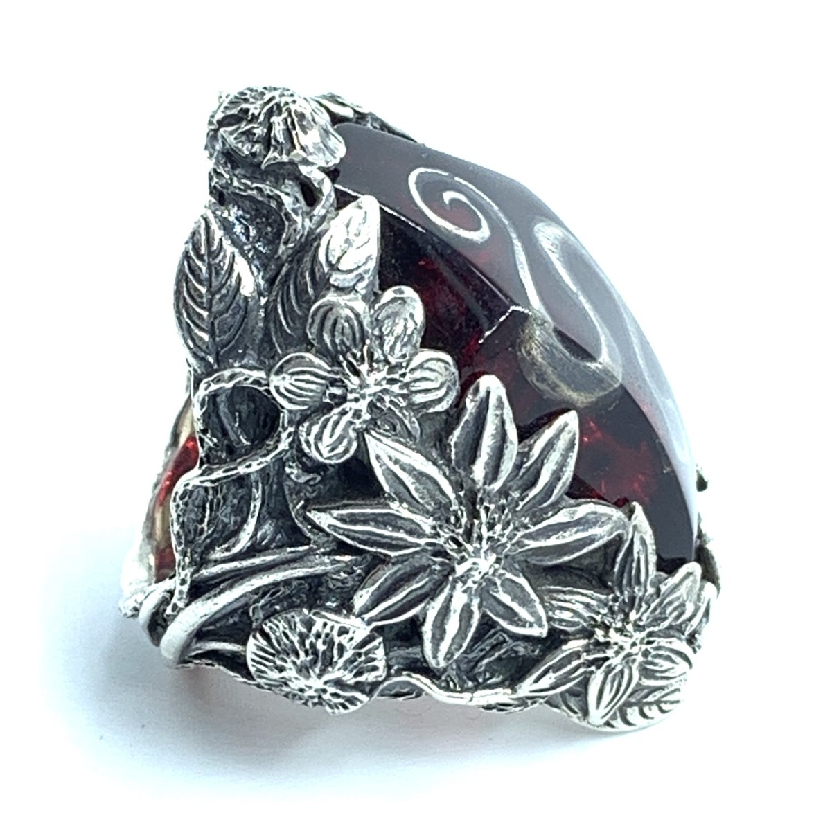 LYLY ERLANDSSON/リリーエルランドソン リング the ザ リリー red