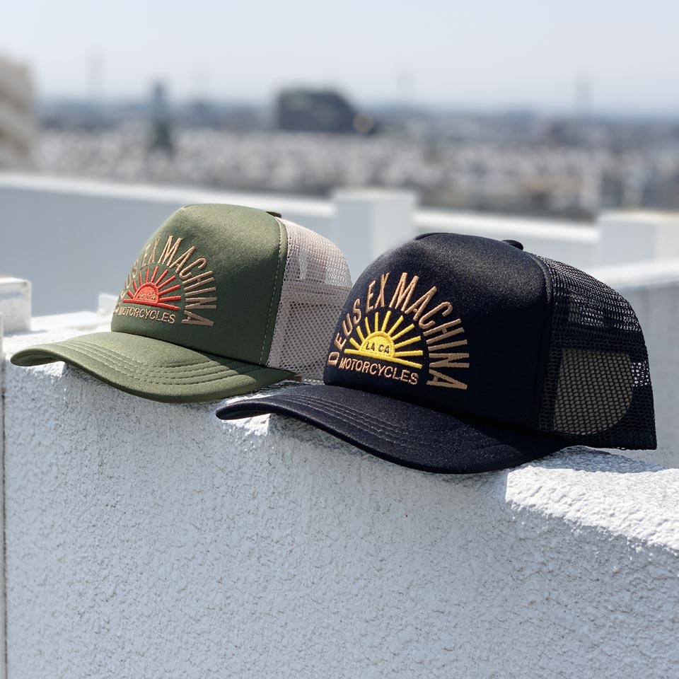 デウスエクスマキナ DEUS EX MACHINA メッシュキャップ SUNFLARE TRUCKER CAP トラッカーキャップ 帽子 ブラック  オリーブ 黒 BLACK OLIVE DMS237779