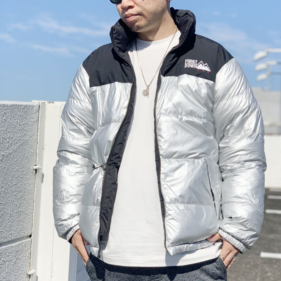 ファーストダウン FIRST DOWN リバーシブルダウンジャケット REVERSIBLE DOWN JACKET ブラック/シルバー 黒 銀  BLACK F84500C