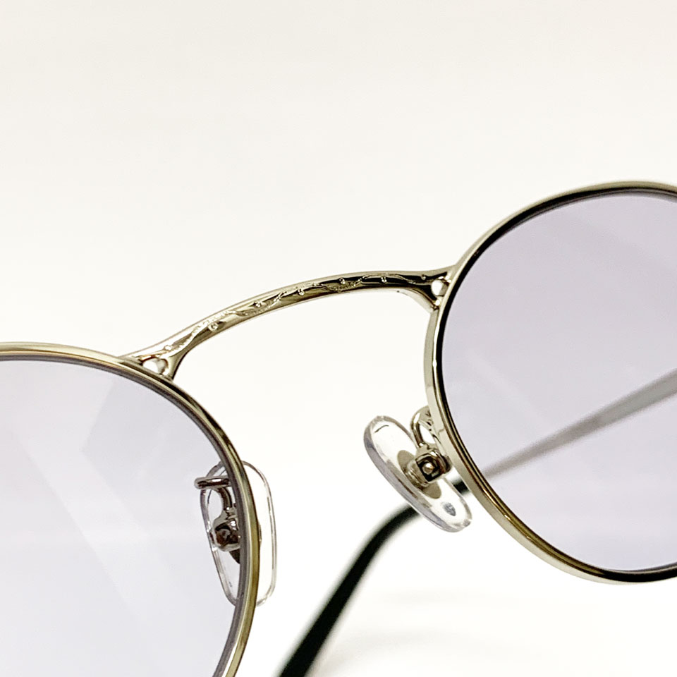 シルバーオーバルフレームサングラス Ray-Ban オーバルフレーム サングラス | シルバートーン