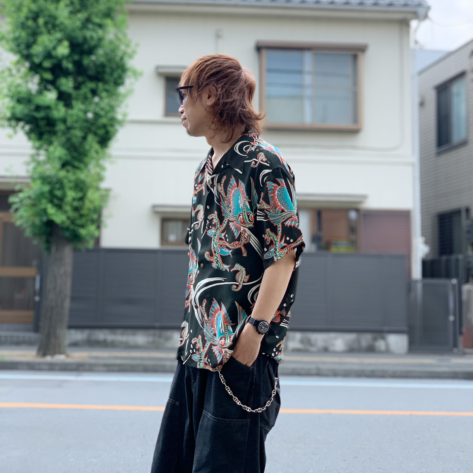SUN SURF サンサーフ 半袖アロハシャツ L セレブレーション 黒 SUN SURF サンサーフ 半袖アロハシャツ L セレブレーション 黒