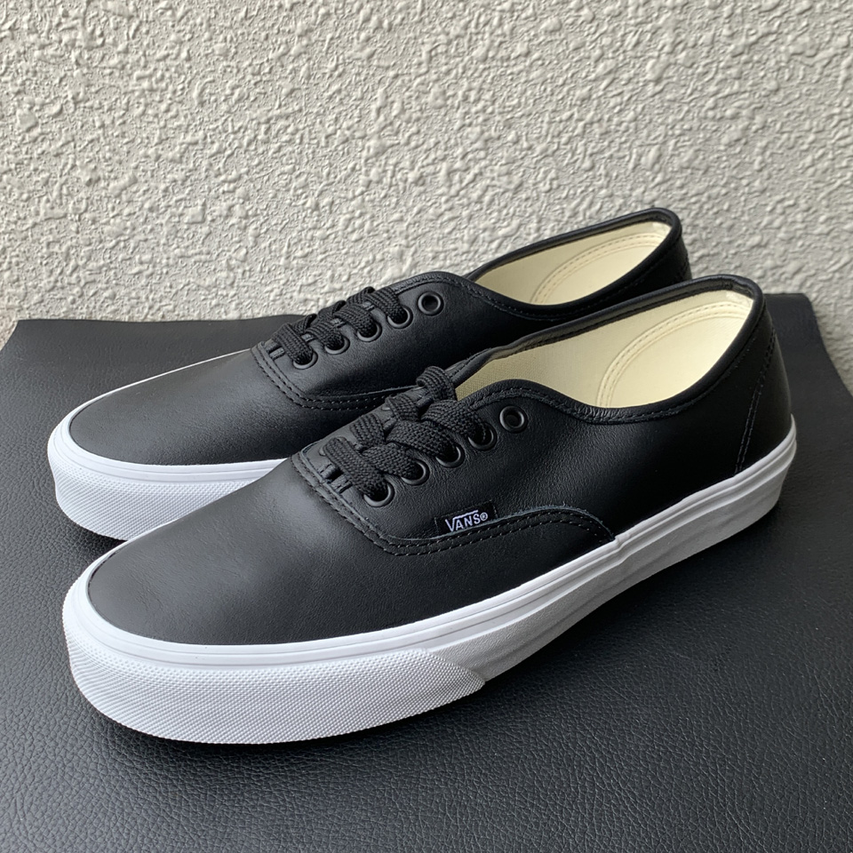 VANS(ヴァンズ) バンズ AUTHENTIC LEATHER BLACK/TRUE WHITE VANS(ヴァンズ) バンズ AUTHENTIC LEATHER BLACK/TRUE WHITE