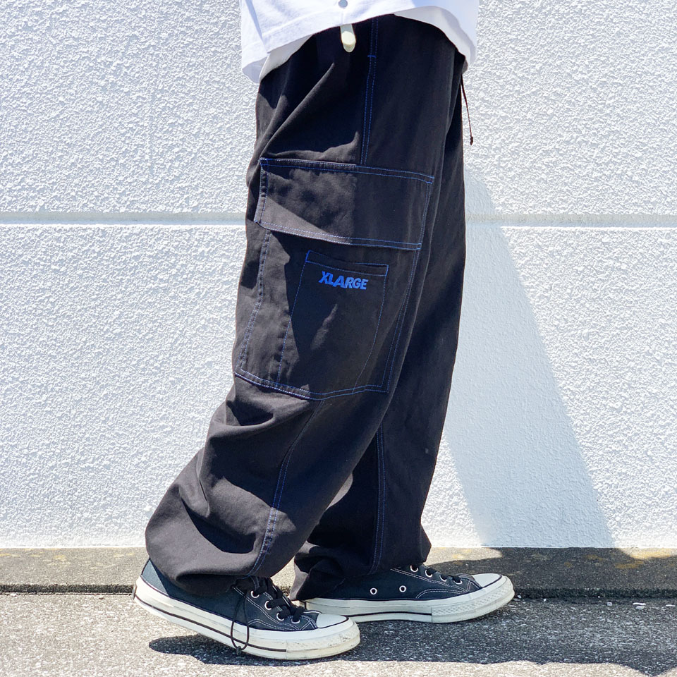 全2色 エクストララージ XLARGE カーゴパンツ STITCHED RESORT CARGO PANTS ロングパンツ ルーズフィット ブラック  ブラウン BLACK BROWN 黒 茶色 101223031001